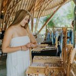 monday market at tlaga singha bali